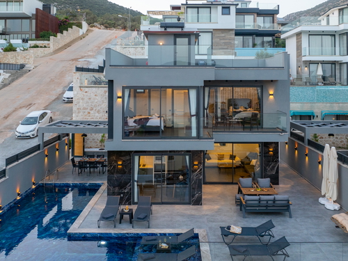  gece  -  Kasım
  | Kalkan’da 8 Kişilik Lüks Villa, Özel Isıtmalı Havuz ve Merkezi Konum
